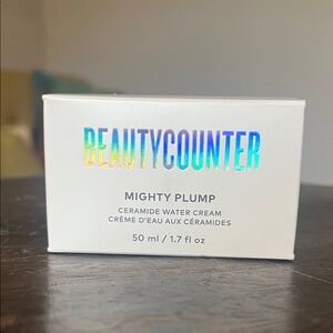 Beautycounter Mighty Plump Ceramide Water Cream - White Box
